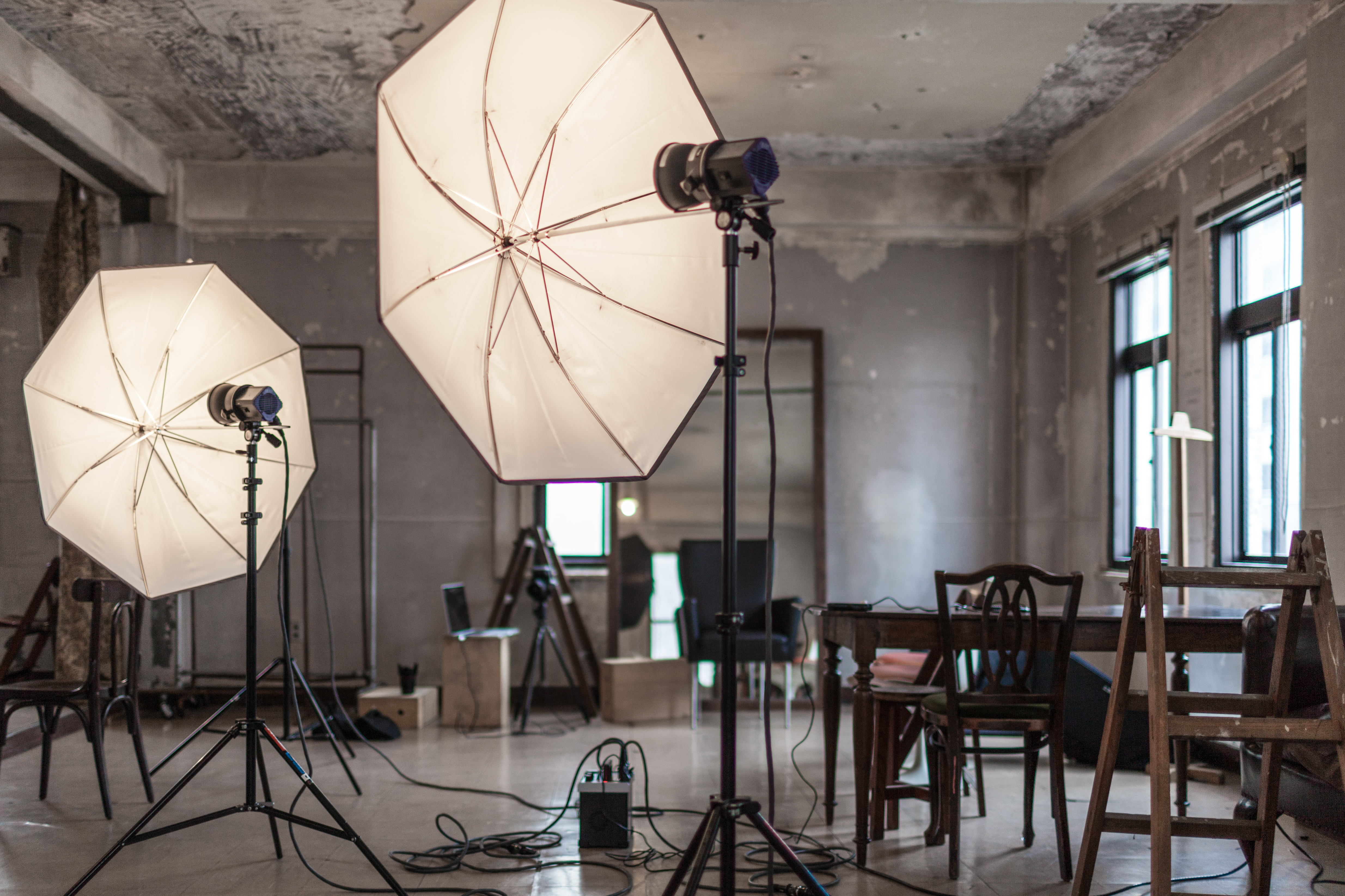 How to Set Up for a Product Photography Shoot [Infographic]